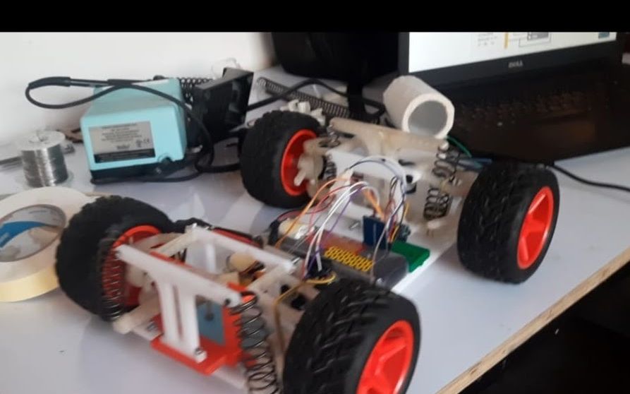 3D-printed electric race car prototype with wishbone suspension