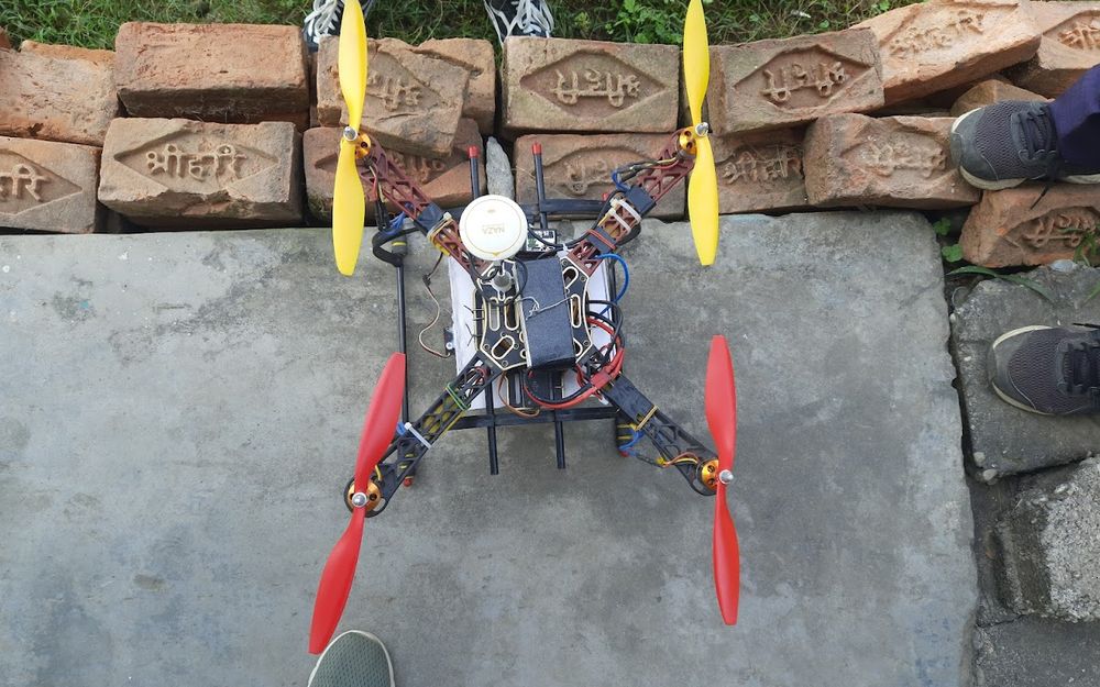Quadcopter prototype with NAZA flight controller