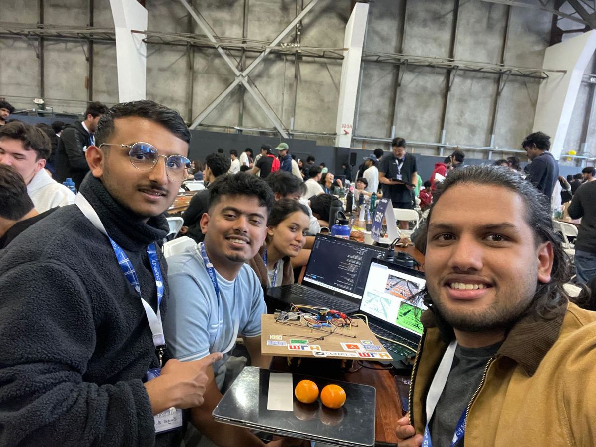 Team Concave at CalHacks, robot and oranges